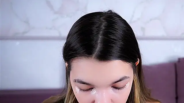 VeronaAppleberry online show from 19, 12, 2025