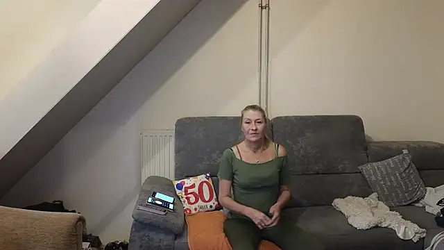 Snapshot of lisalustjouw chatting on 28, 11, 2025 lisalustjouw online show from 28, 11, 2025