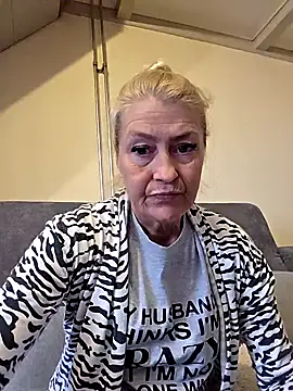 Snapshot of lisalustjouw chatting on 29, 9, 2025 lisalustjouw online show from 29, 9, 2025