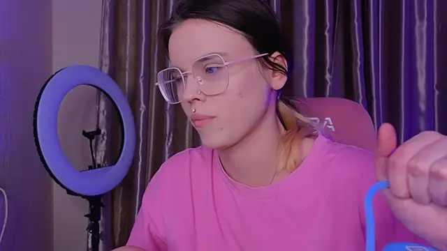 HanaMitsuri online show from 14, 4, 2026