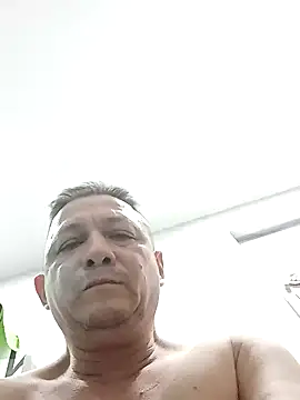 Snapshot of luchoarr chatting on 5, 2, 2025 luchoarr online show from 5, 2, 2025