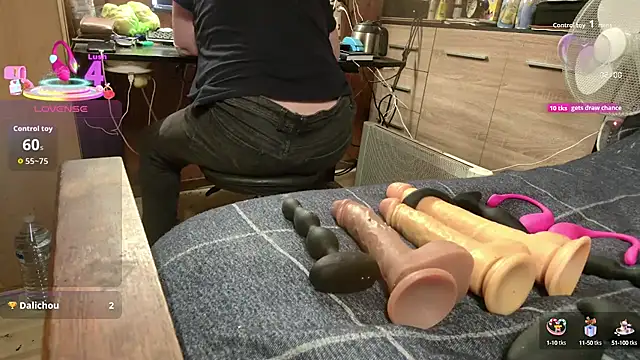 misteryman1956 online show from 4, 10, 2025