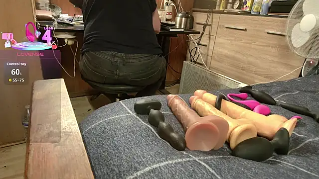 misteryman1956 online show from 5, 10, 2025