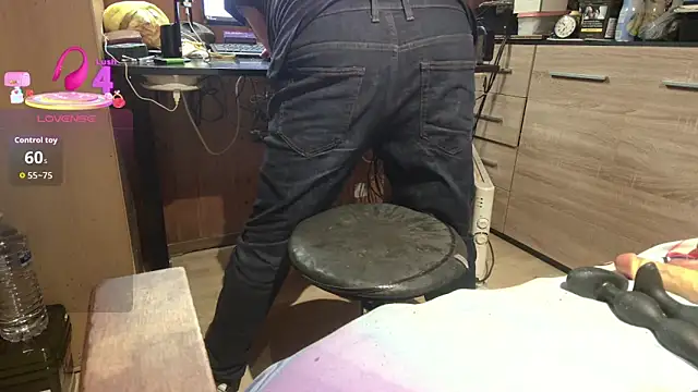 misteryman1956 online show from 17, 4, 2026