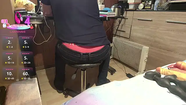 misteryman1956 online show from 18, 4, 2026