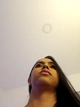 Snapshot of VictoriaEvaans_ chatting on 8, 11, 2025 VictoriaEvaans online show from 8, 11, 2025