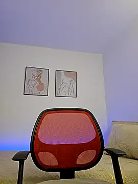 VictoriaEvaans  online show from 4, 2, 2025