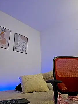 VictoriaEvaans  online show from 15, 2, 2025
