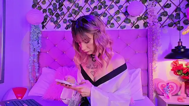 lauren evans96 online show from 11, 11, 2025