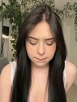  SweetCandyy online show from 20, 2, 2025