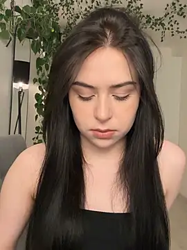  SweetCandyy online show from 25, 2, 2025