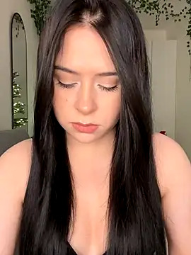  SweetCandyy online show from 4, 12, 2025