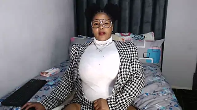Snapshot of BootyliciousbustyX33 chatting on 4, 7, 2026 BootyliciousbustyX33 online show from 4, 7, 2026