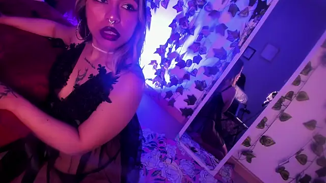 Snapshot of delilah_fix chatting on 1, 10, 2025 delilah fix online show from 1, 10, 2025