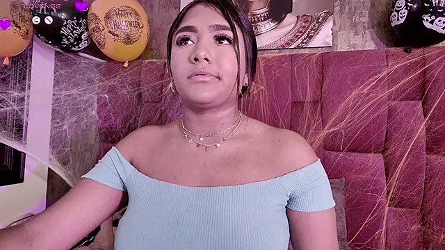 nicole  parker1 online show from 26, 10, 2025