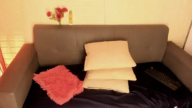 karina gomez 18 online show from 6, 11, 2025