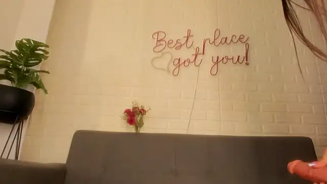 karina gomez 18 online show from 11, 2, 2026