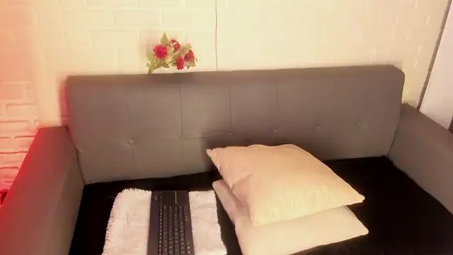 karina gomez 18 online show from 9, 11, 2025