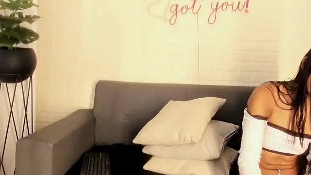 karina gomez 18 online show from 22, 12, 2025