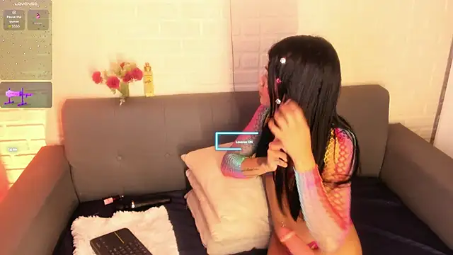 karina gomez 18 online show from 18, 11, 2025