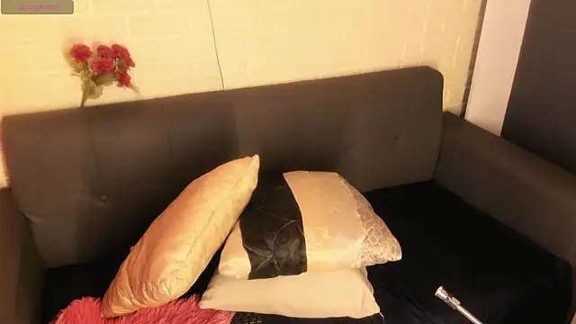 karina gomez 18 online show from 18, 10, 2025