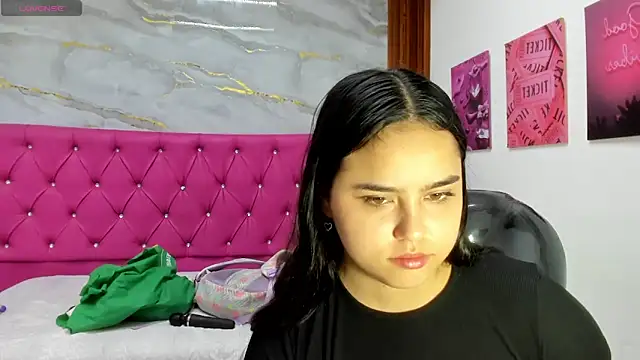 Snapshot of Helen_russo chatting on 29, 4, 2026 Helen russo online show from 29, 4, 2026