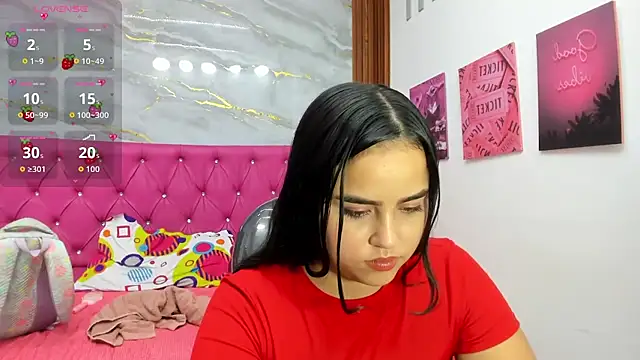 Snapshot of Helen_russo chatting on 16, 7, 2026 Helen russo online show from 16, 7, 2026