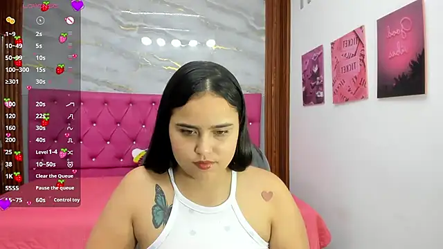 Snapshot of Helen_russo chatting on 5, 7, 2026 Helen russo online show from 5, 7, 2026