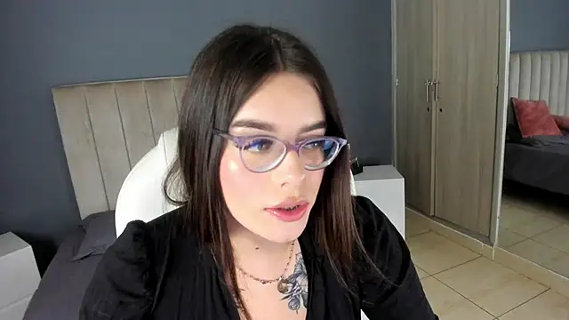 Charlotte Olsen  online show from 5, 12, 2024