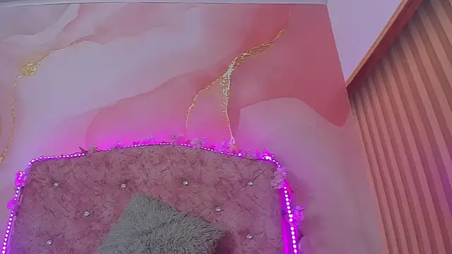 Bella  sweet online show from 5, 1, 2026