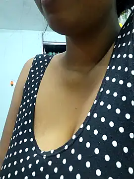 royaldoll-143 online show from 21, 1, 2025