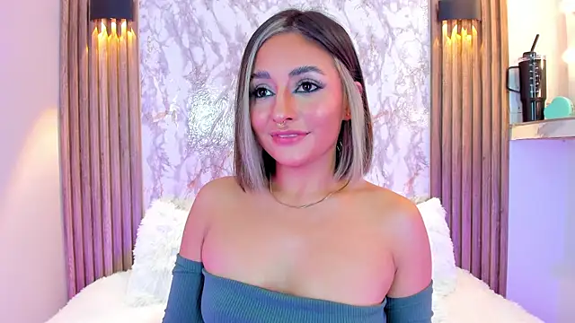 Nanda Vixen online show from 24, 2, 2025