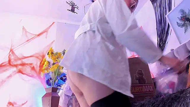 Nami sunny online show from 24, 10, 2025