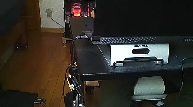 qoooqing67 online show from 12, 12, 2024