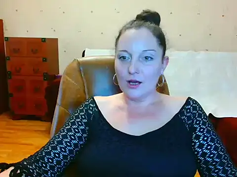 Alice3694 online show from 1, 2, 2025