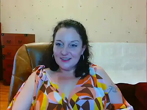 Alice3694 online show from 28, 1, 2025