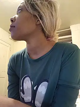 TickleMeKink online show from 5, 3, 2025