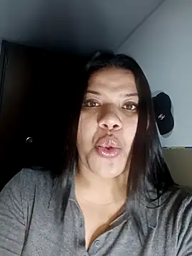 Snapshot of mile_uribe chatting on 24, 10, 2025 mile uribe online show from 24, 10, 2025