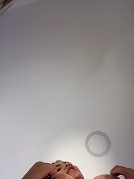 Snapshot of Aryrosee chatting on 19, 11, 2025 Aryrosee online show from 19, 11, 2025