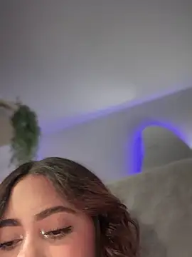 Snapshot of Aryrosee chatting on 16, 11, 2025 Aryrosee online show from 16, 11, 2025