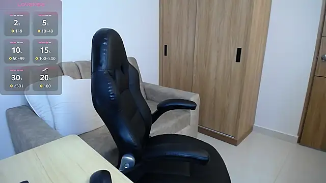 karoll marquez online show from 8, 4, 2026