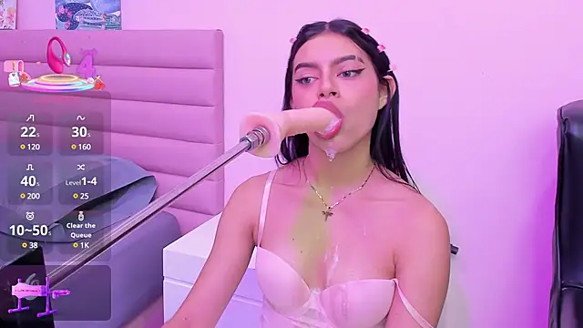 Snapshot of isabella_santos1 chatting on 2, 3, 2025 isabella santos1 online show from 2, 3, 2025