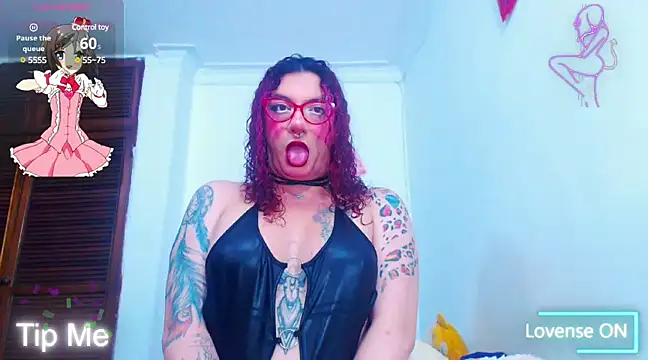 Skarleth77 online show from 21, 3, 2025