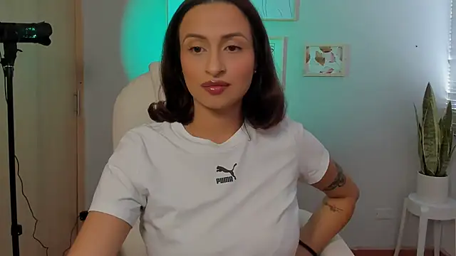 Elena Ruiz online show from 23, 1, 2025