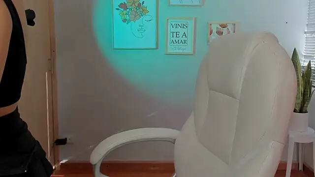 Elena Ruiz online show from 29, 1, 2025