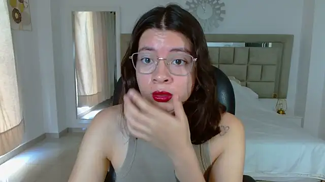 zoecruzz online show from 22, 10, 2025