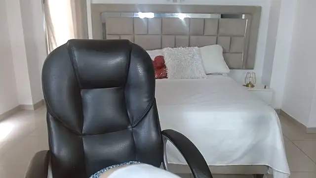 zoecruzz online show from 20, 11, 2025