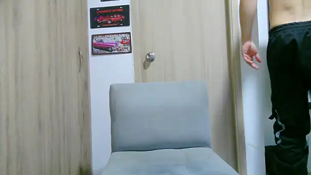 Aaron kwok28 online show from 10, 4, 2026