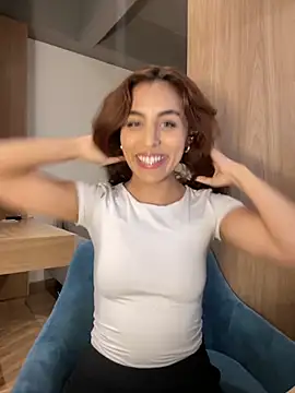 Katee Jones online show from 11, 11, 2025