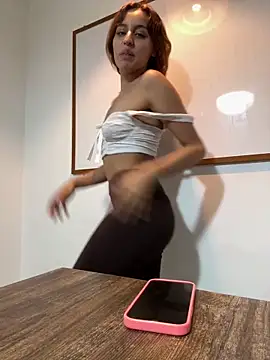 Katee Jones online show from 22, 4, 2026